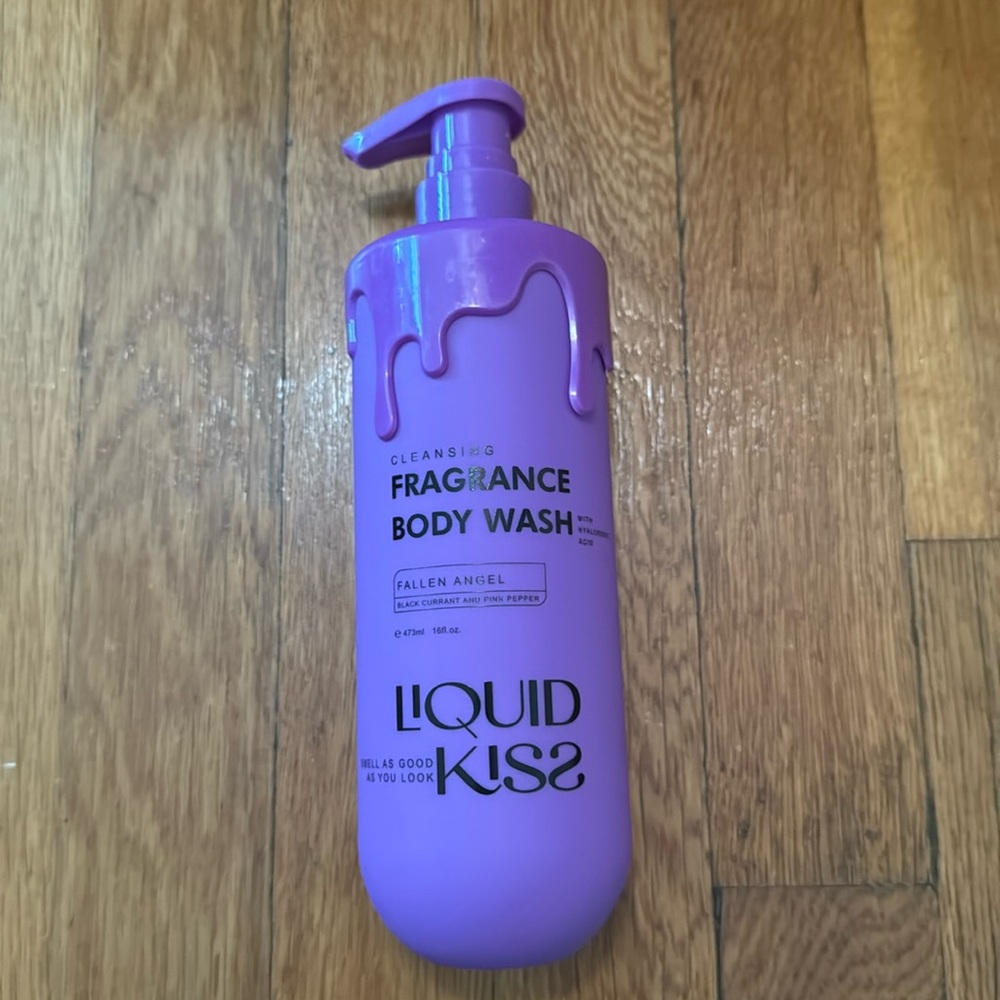 Liquid Kiss Fallen Angel Hyaluronic Acid Body Wash Black Currant&Pink Pepper NEW